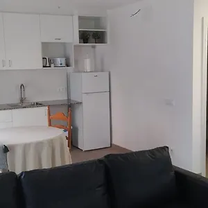 Pis Carretera Santa Pau Apartamento
